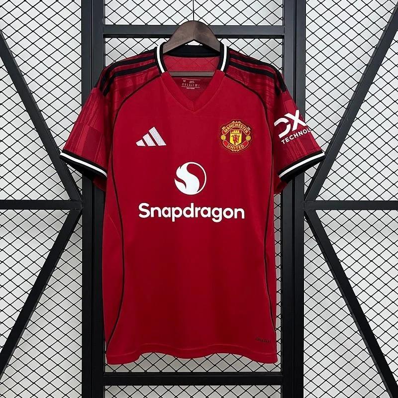 Manchester United 2025-2026 home